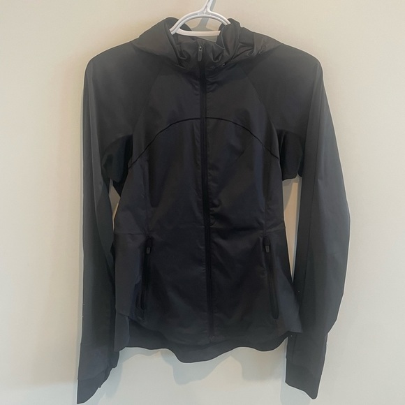 Lululemon black jacket - Picture 2 of 5